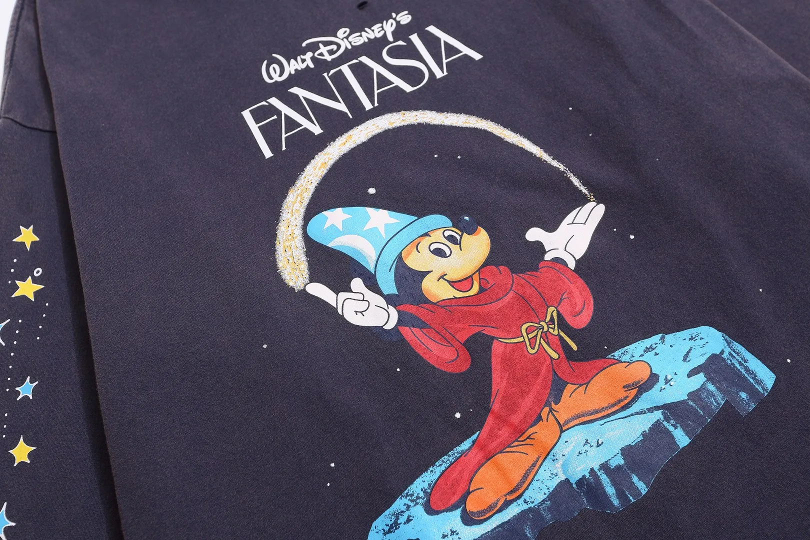 Saint Michael trendy brand fantasy magic FANTASIA cartoon print retro washed and distressed loose long-sleeved bottoming T-shirt Fabric: 260g Style number: SM05 Size: S-M-L-XL Color: blue Price: P156